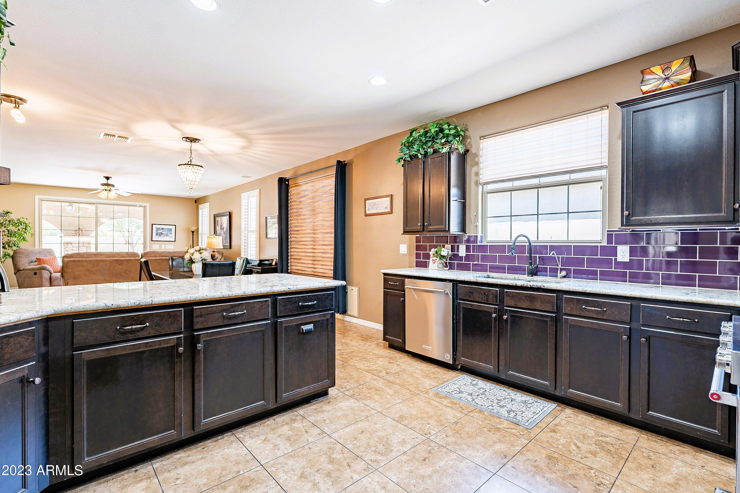 2981 East Ridgewood Lane Gilbert, AZ 85298 - Photo 9 of 57 Kitchen 5