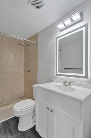 $1,800 | 234 Northeast 14th Avenue, Unit 2, Pompano Beach, FL 33060