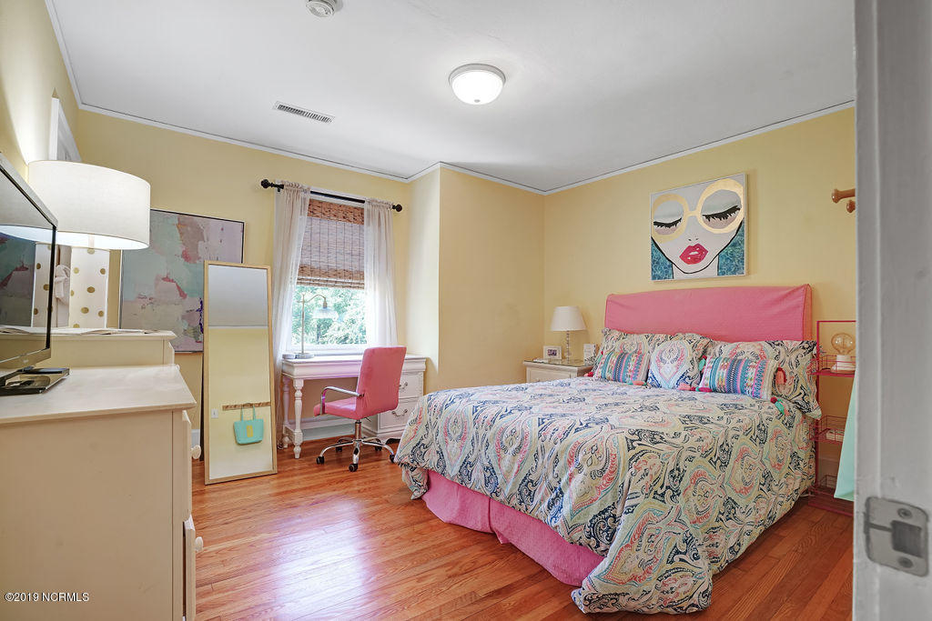 1307 Country Club Road Wilmington, NC 28403 - Photo 30 of 36 1307CountryClubRoad-34