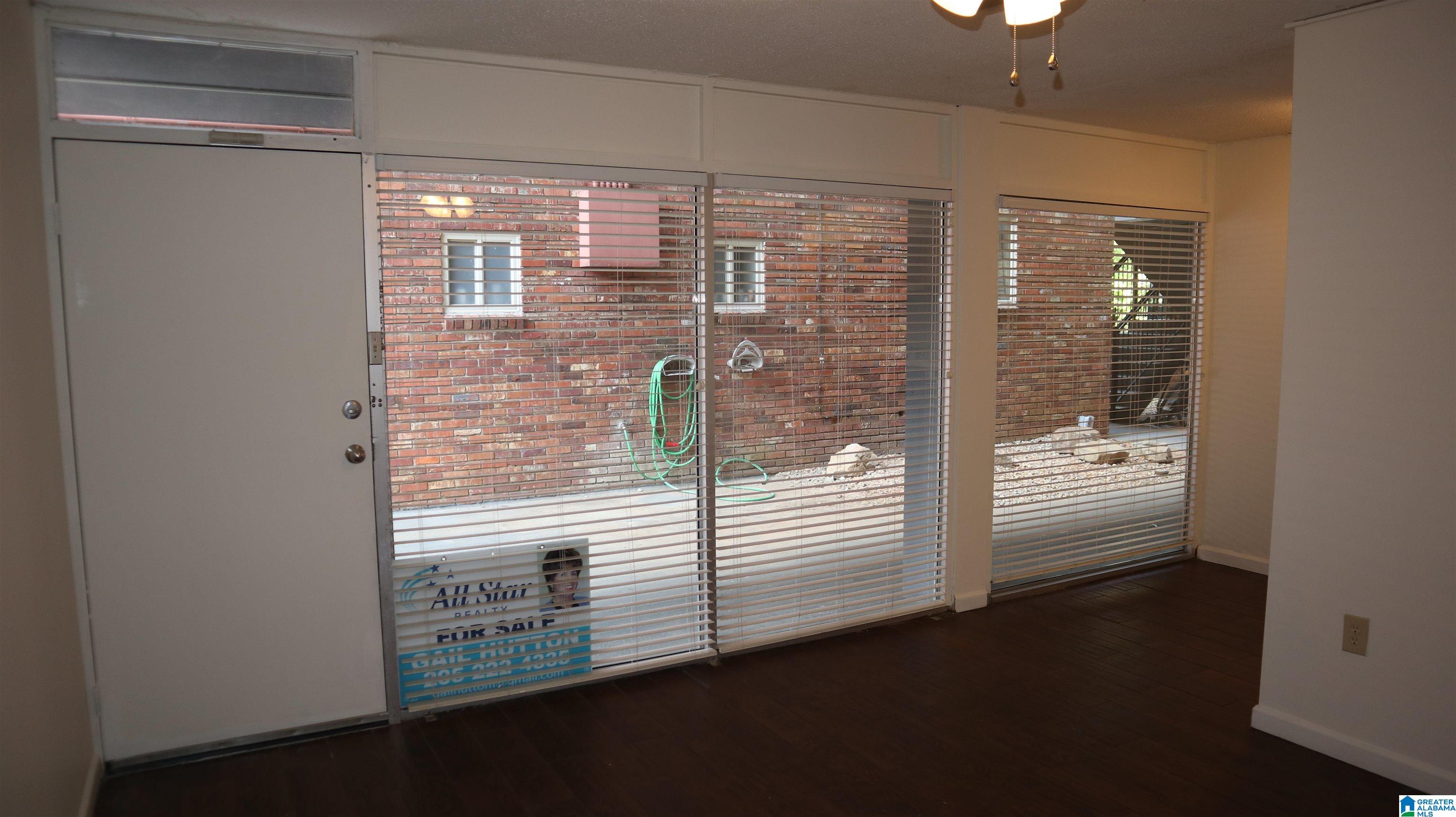 2990 Rhodes Circle South, Unit 108 Birmingham, AL 35205 - Photo 2 of 12