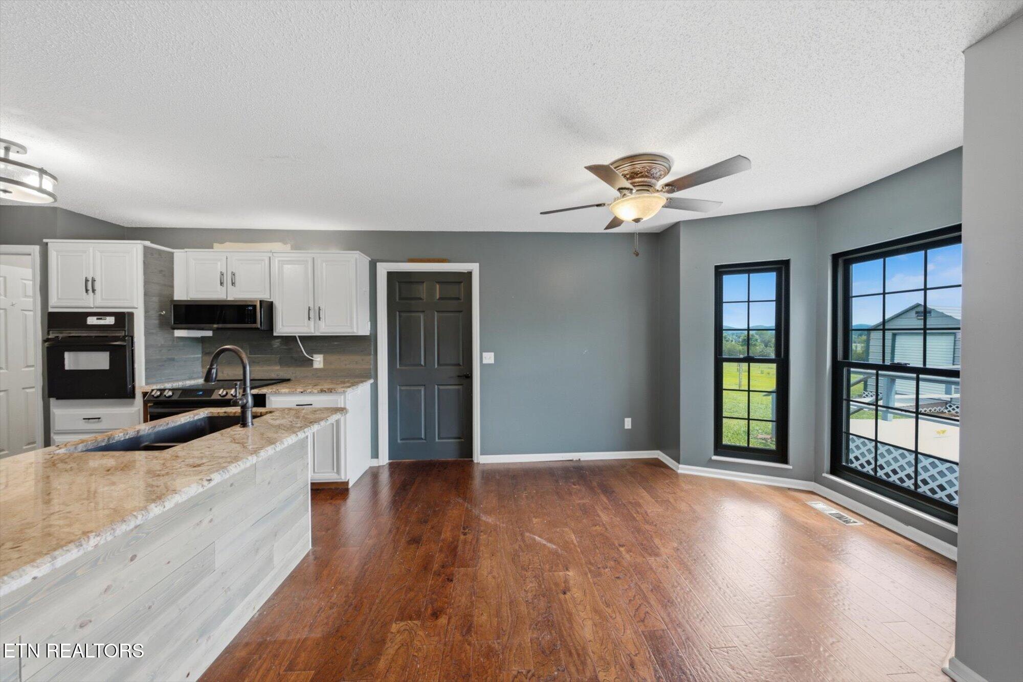 217 South Rolling Ridge Lane South Vonore, TN 37885 - Photo 8 of 35 08-217-Rolling-Ridge-LN-S-8
