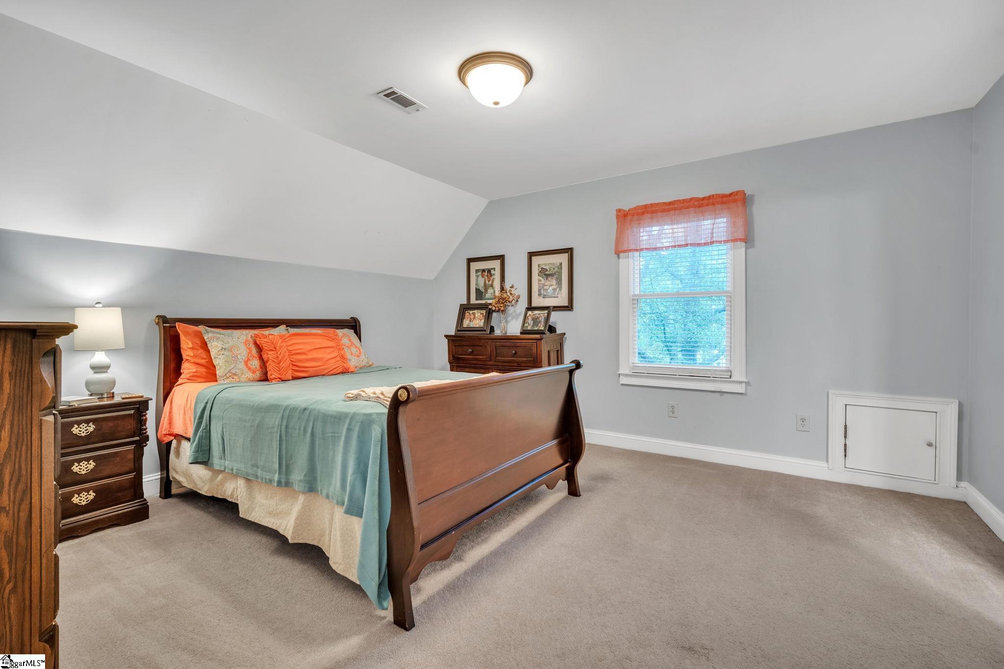 204 Deer Spring Lane Simpsonville, SC 29680 - Photo 17 of 36 Bedroom with attached FULL bath.
