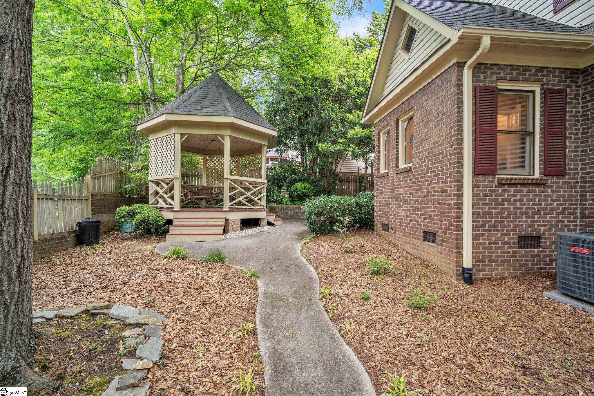 204 Deer Spring Lane Simpsonville, SC 29680 - Photo 32 of 36 Gallery Image 32