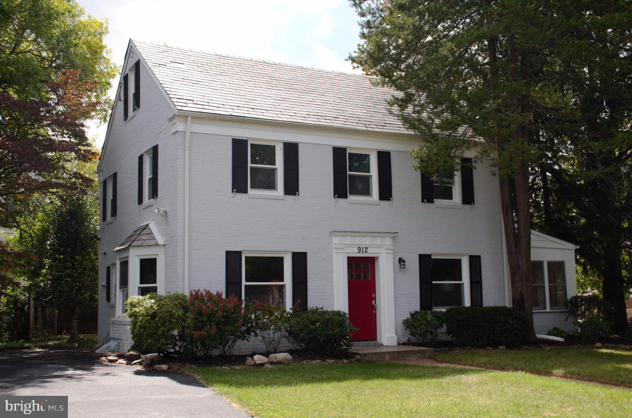 912 Locustvale Road Towson, MD 21204 - Photo 1 of 25 Exterior (Front)