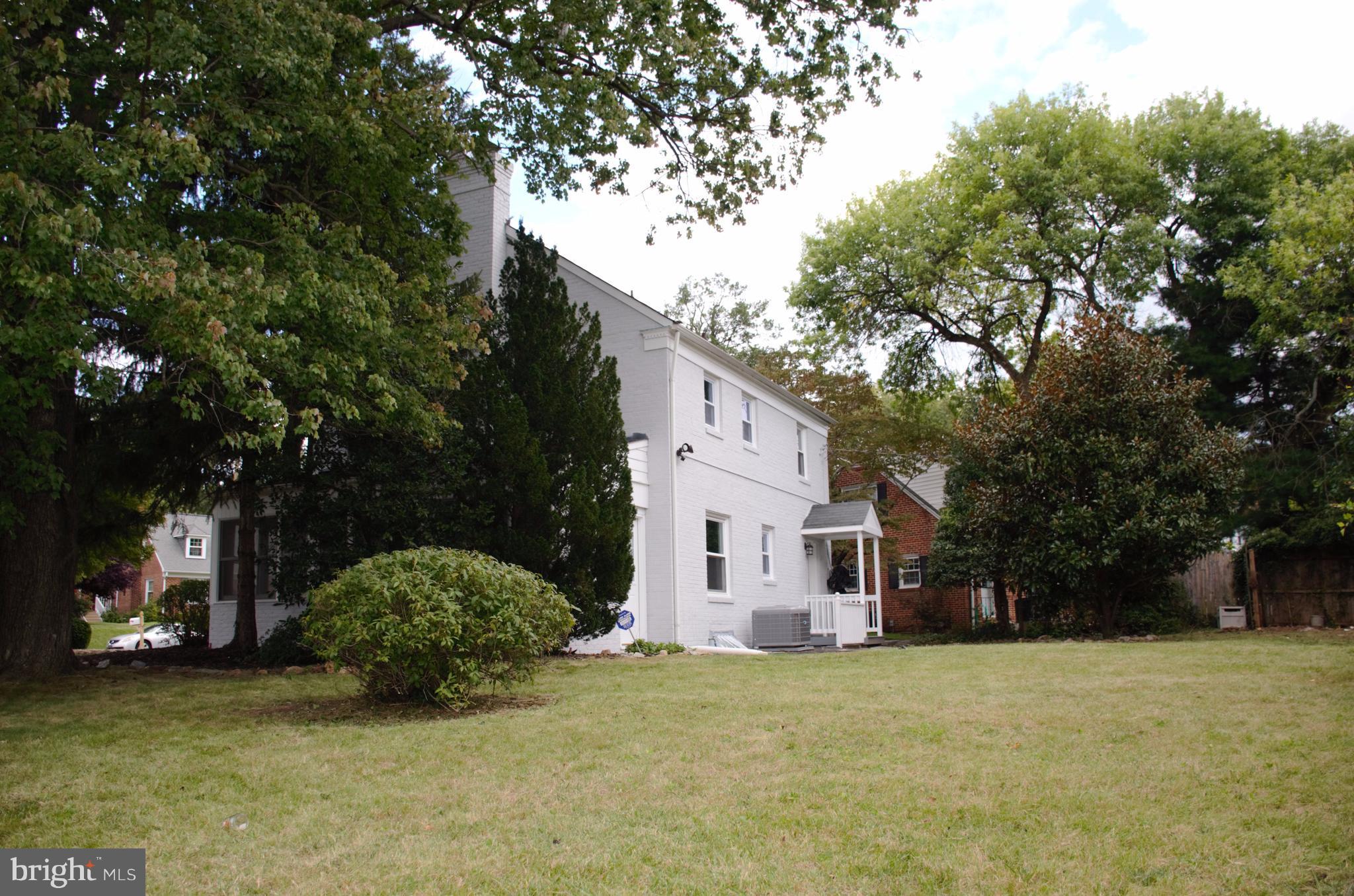 912 Locustvale Road Towson, MD 21204 - Photo 3 of 25 Exterior (Rear)