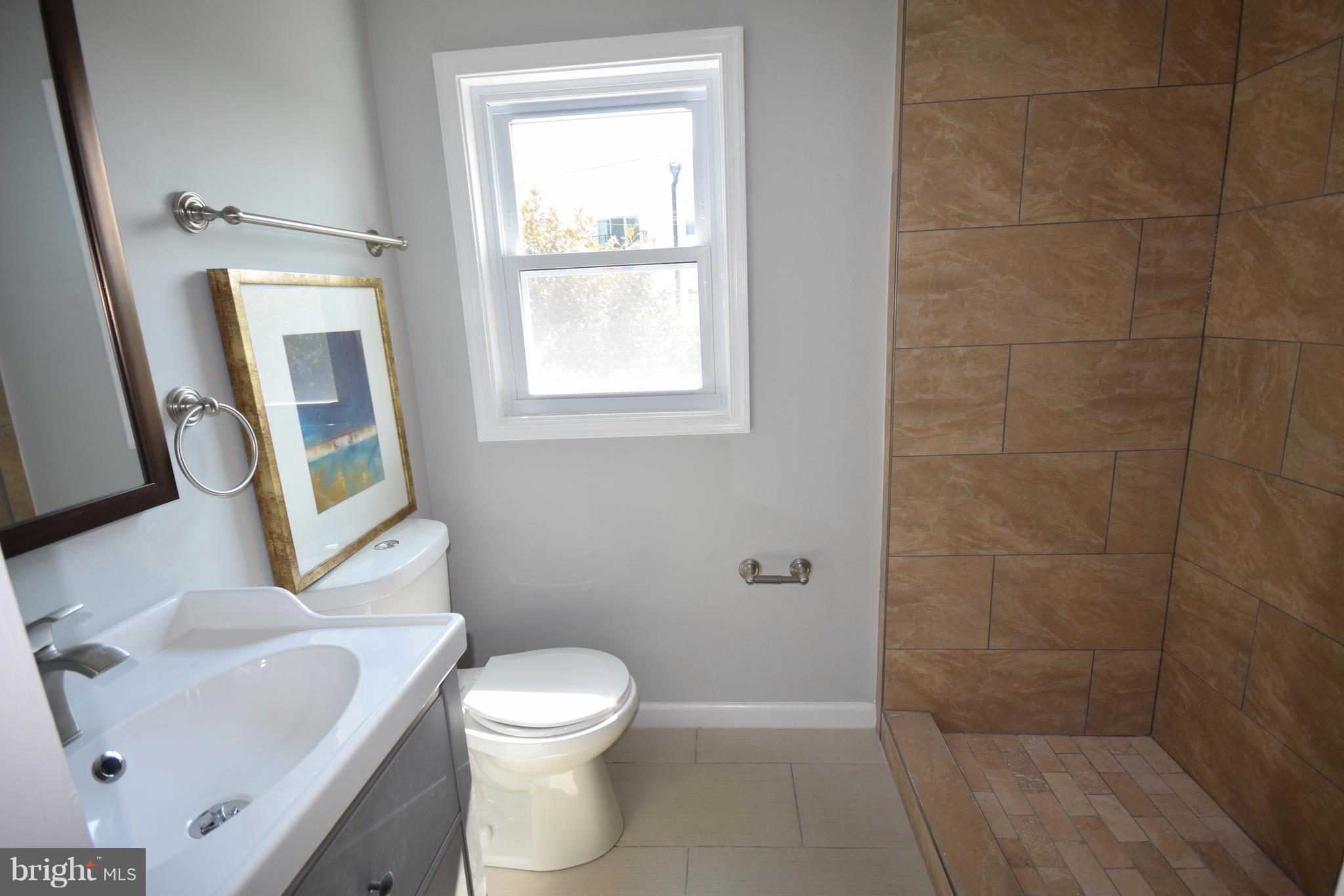 912 Locustvale Road Towson, MD 21204 - Photo 21 of 25 Bath (Master)