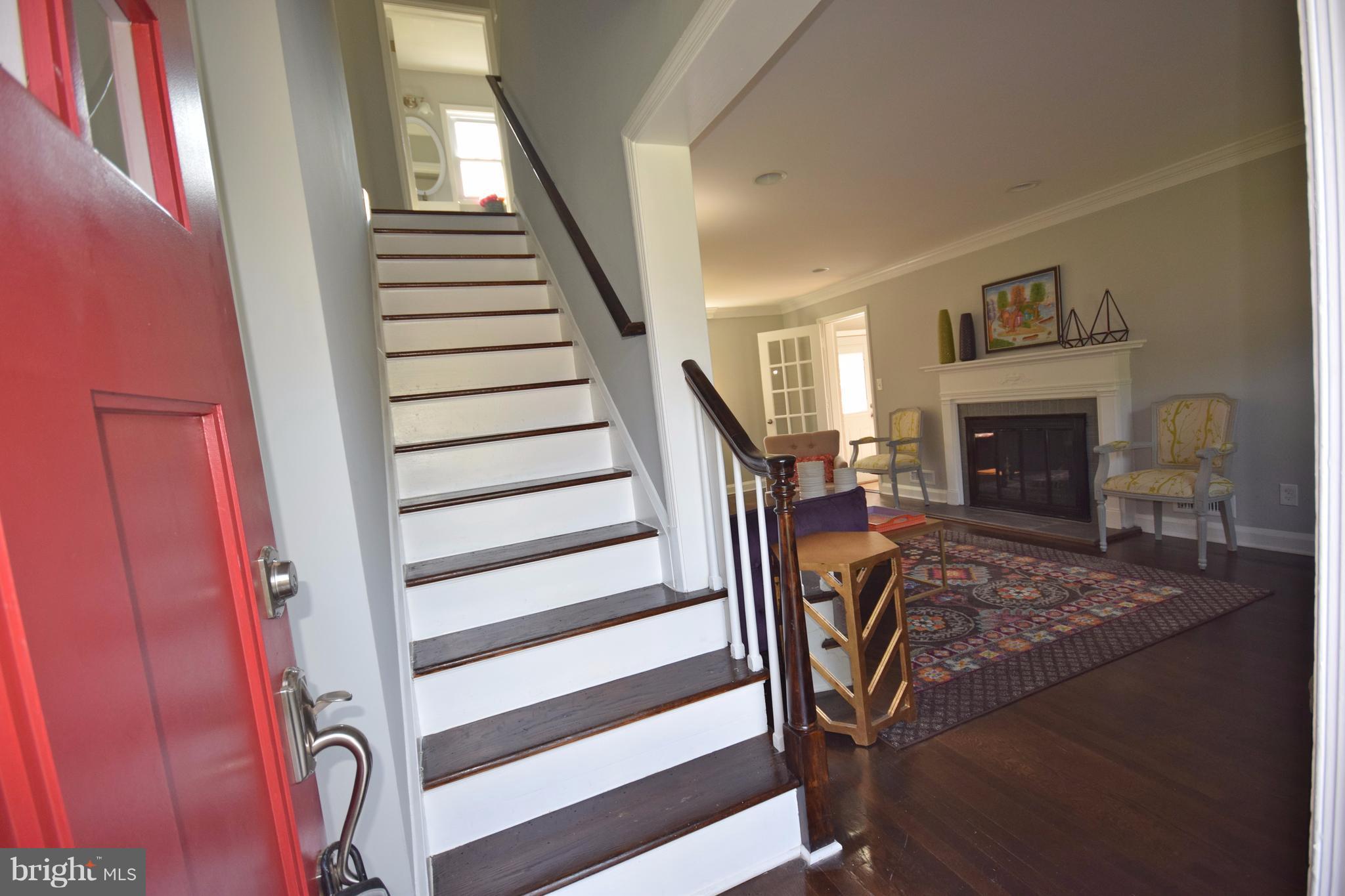 912 Locustvale Road Towson, MD 21204 - Photo 4 of 25 Interior (General)