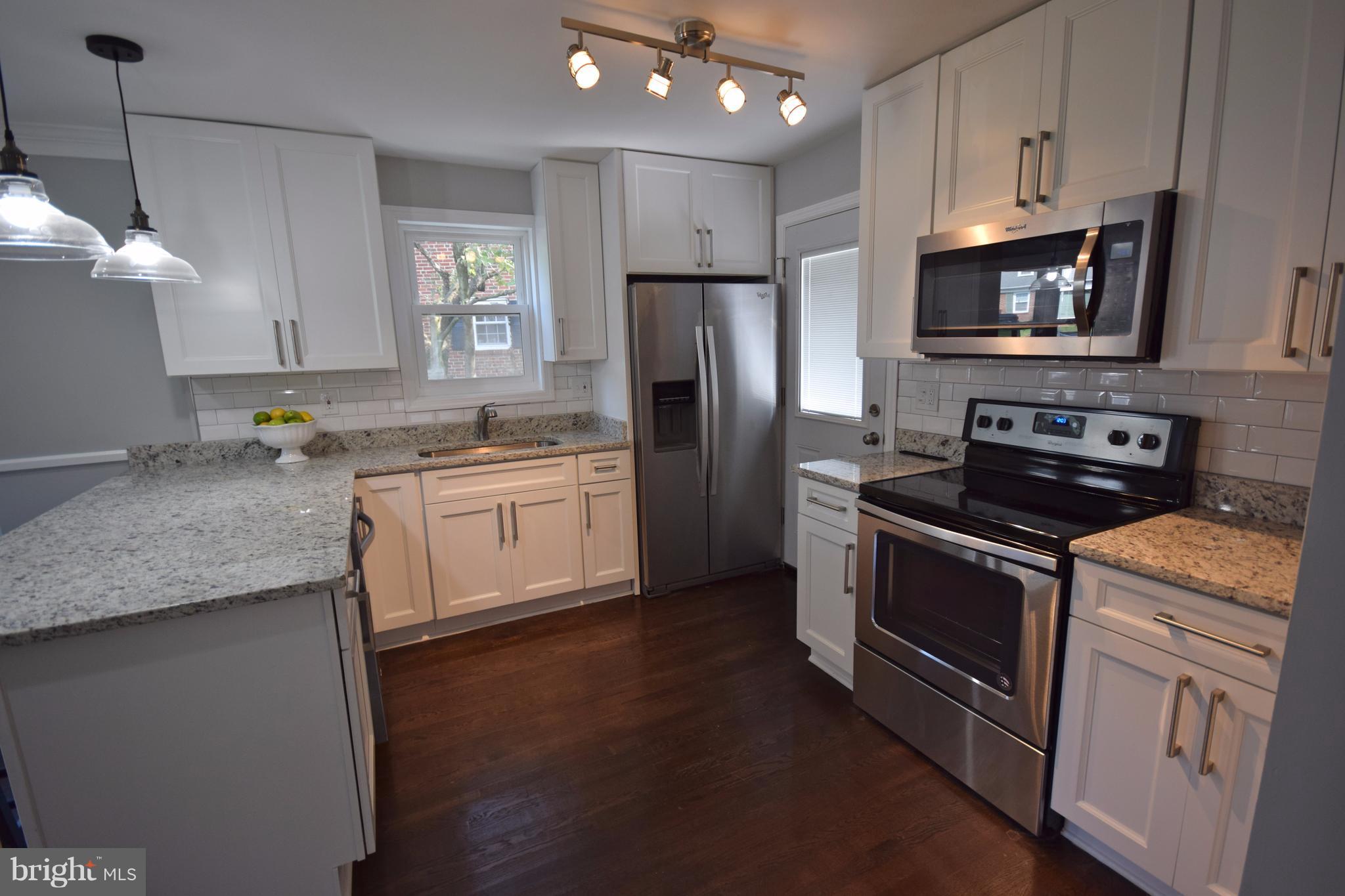 912 Locustvale Road Towson, MD 21204 - Photo 10 of 25 Kitchen