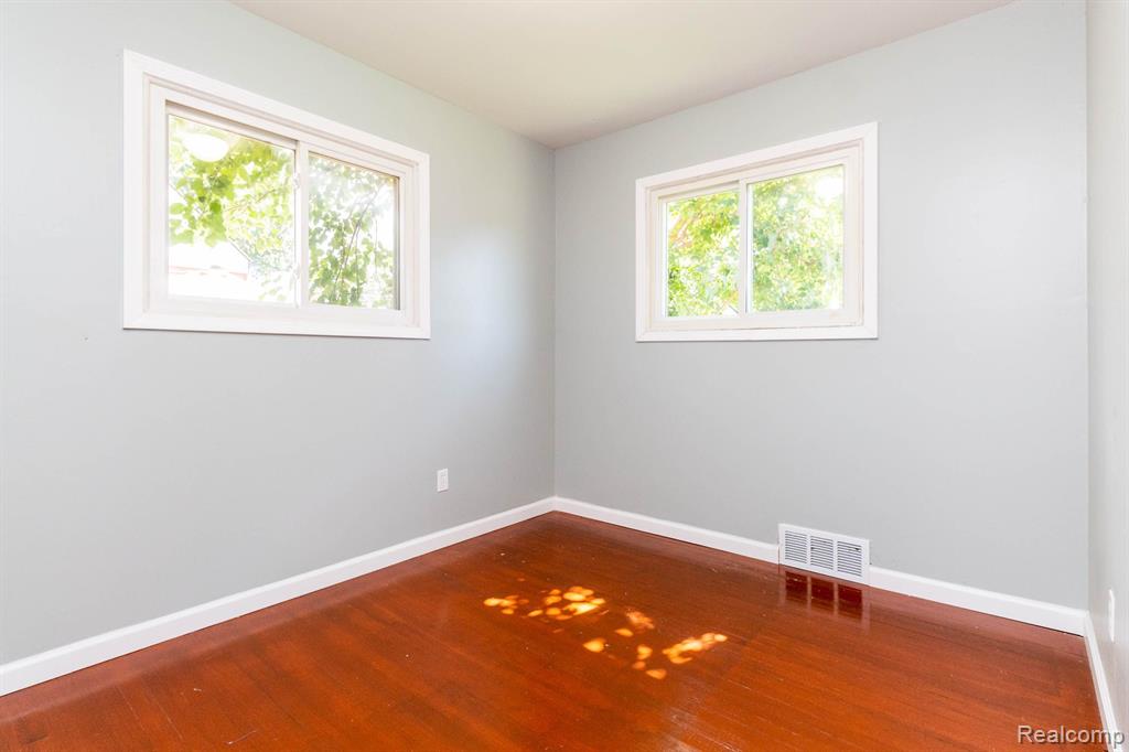 28761 Warren Road Garden City, MI 48135 - Photo 19 of 30 Gallery Image 19