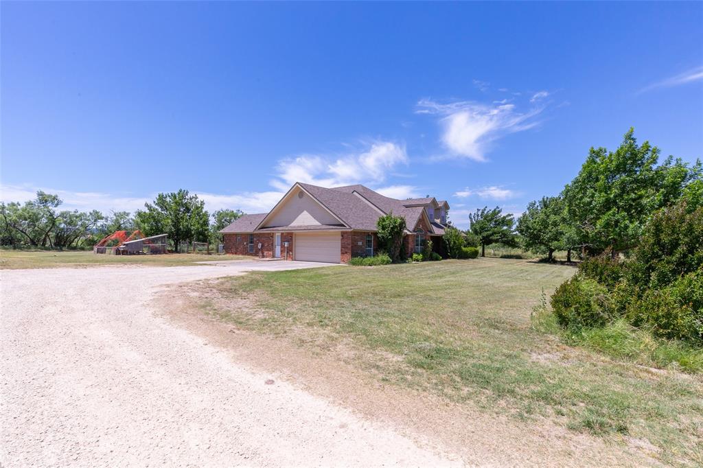 221 Codybug Road Abilene, TX 79602 - Photo 3 of 35