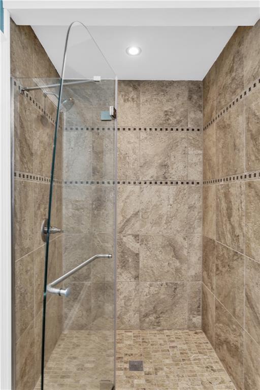 116 James Drive Beaver, PA 15009 - Photo 40 of 44 a bathroom with a shower