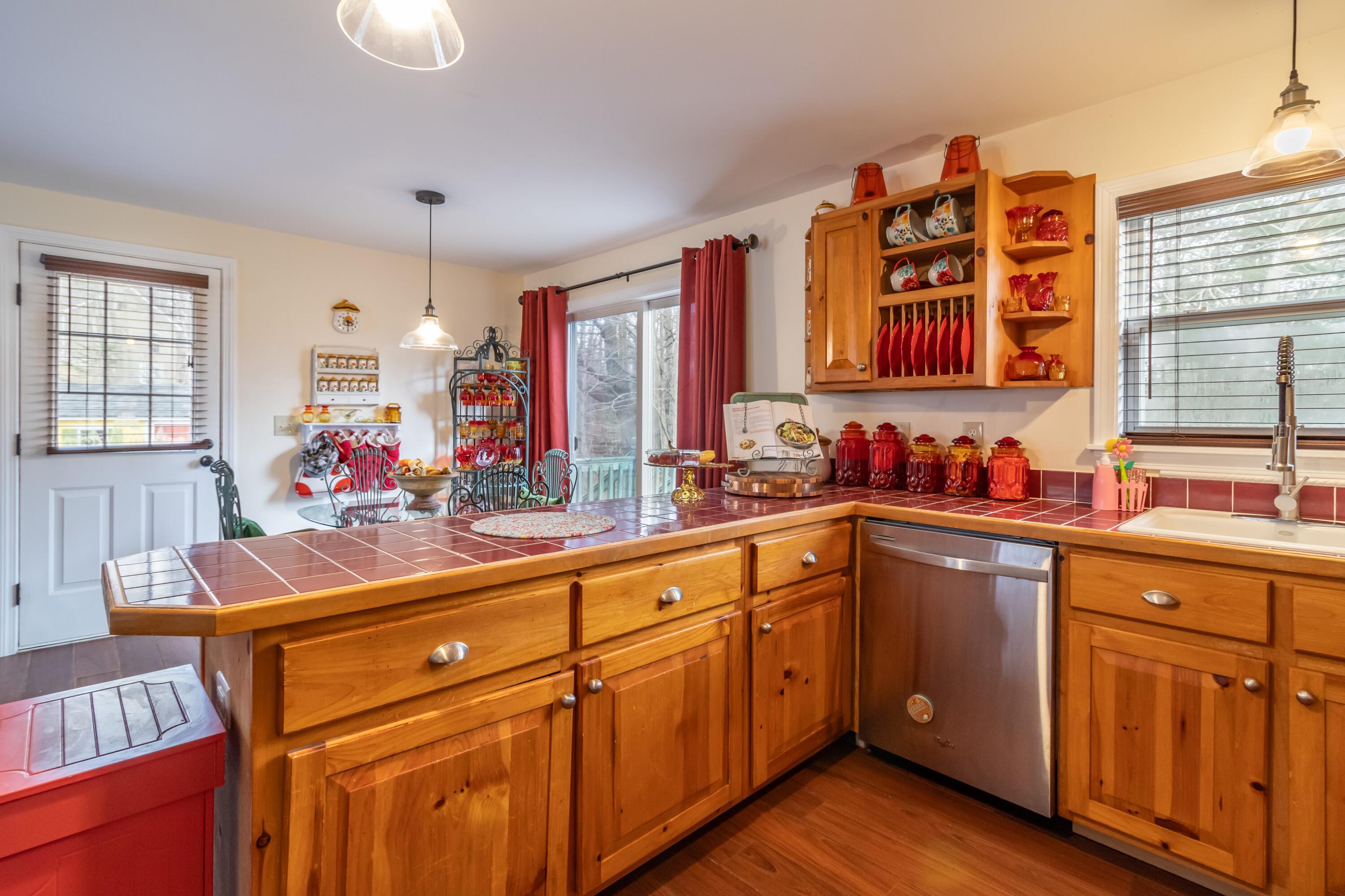 148 North Bend Road Ellsworth, ME 04605 - Photo 12 of 37 148 North Bend Road Interiors-2