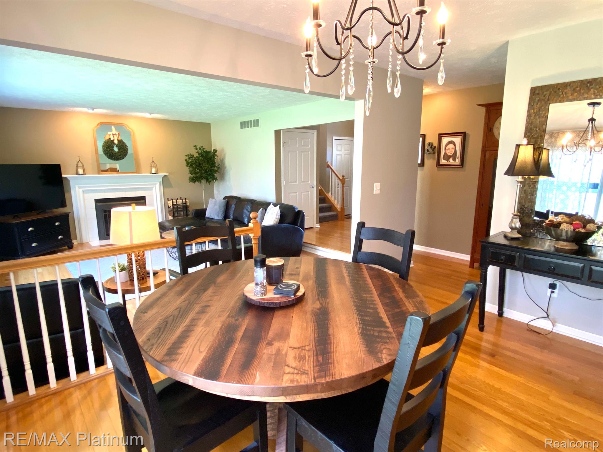 1044 Elk Run Howell, MI 48843 - Photo 12 of 33 Dinette