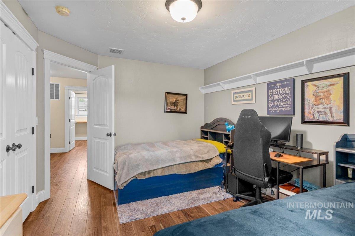 4154 North Tipton Avenue Meridian, ID 83646 - Photo 40 of 50 Wood-finish flooring throughout