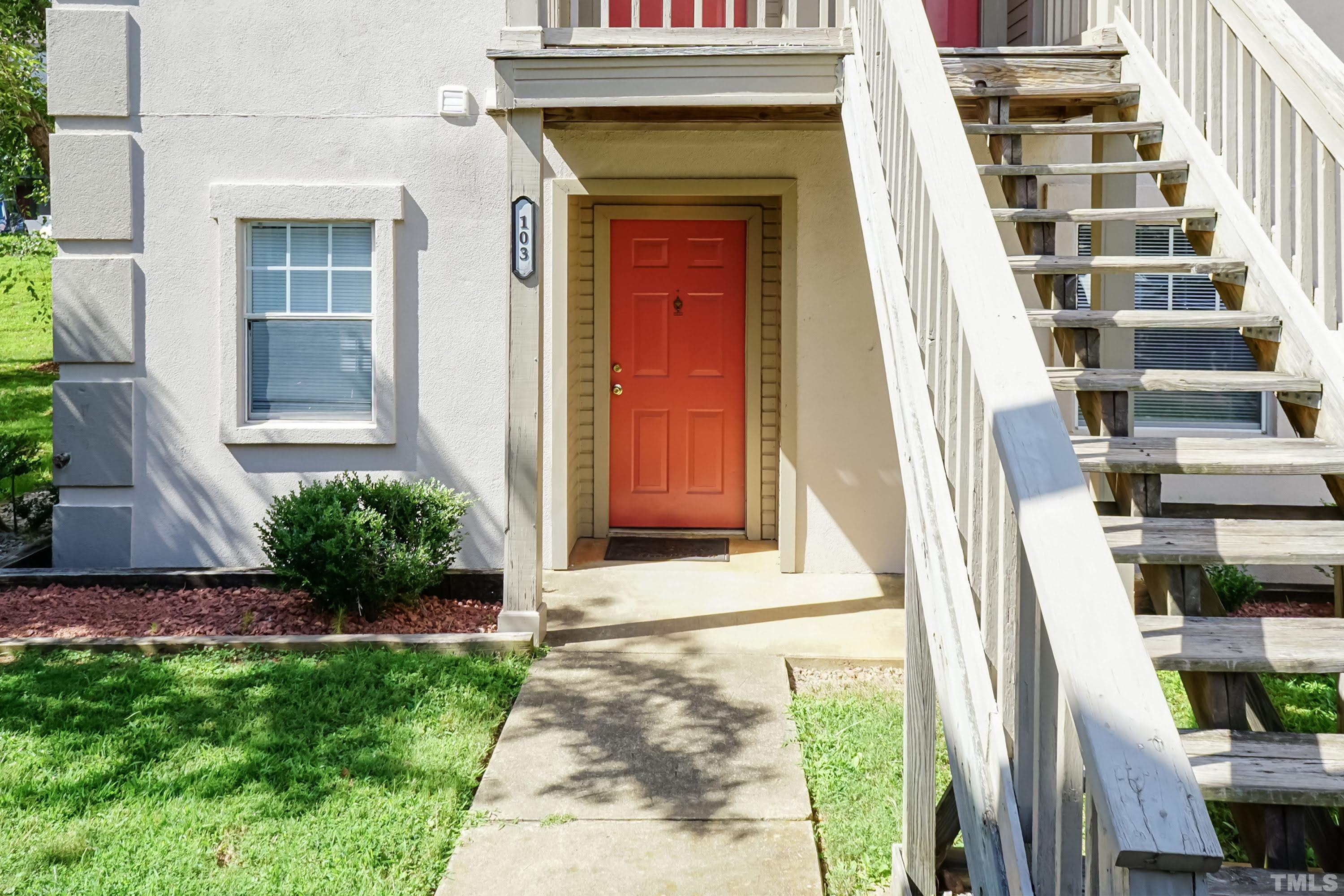 2504 Avent Ferry Road, Unit 103 Raleigh, NC 27606 - Photo 2 of 32 Gallery Image 2