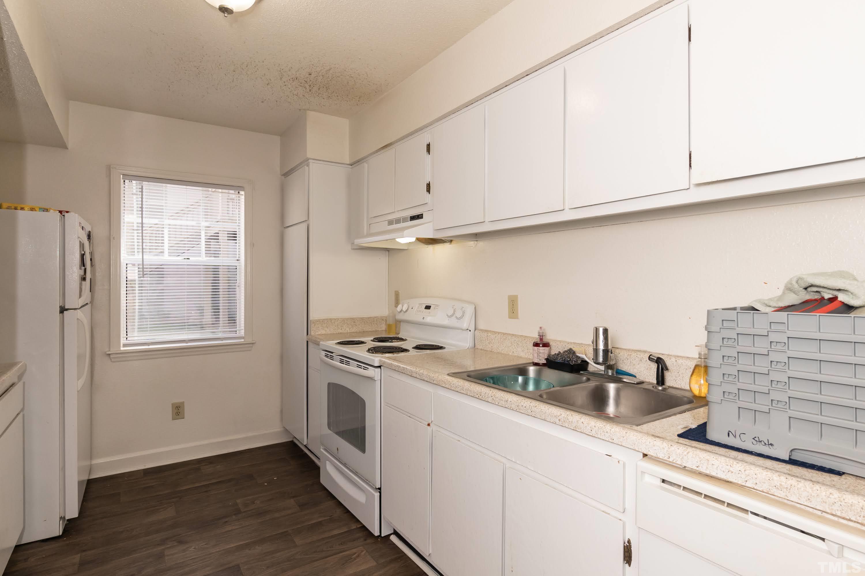 2504 Avent Ferry Road, Unit 103 Raleigh, NC 27606 - Photo 6 of 32 Gallery Image 6