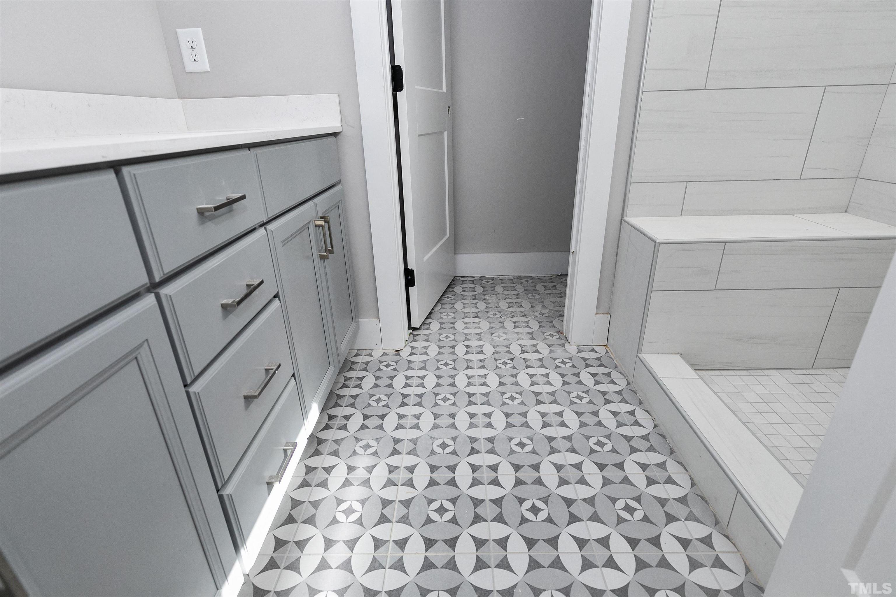 213 Parkland Road Raleigh, NC 27603 - Photo 10 of 27 Gallery Image 10