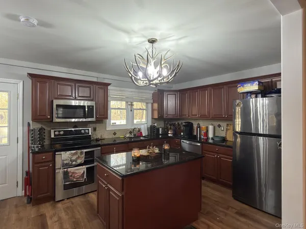 $650,000 | 71 Crescent Street, Yaphank, NY 11980