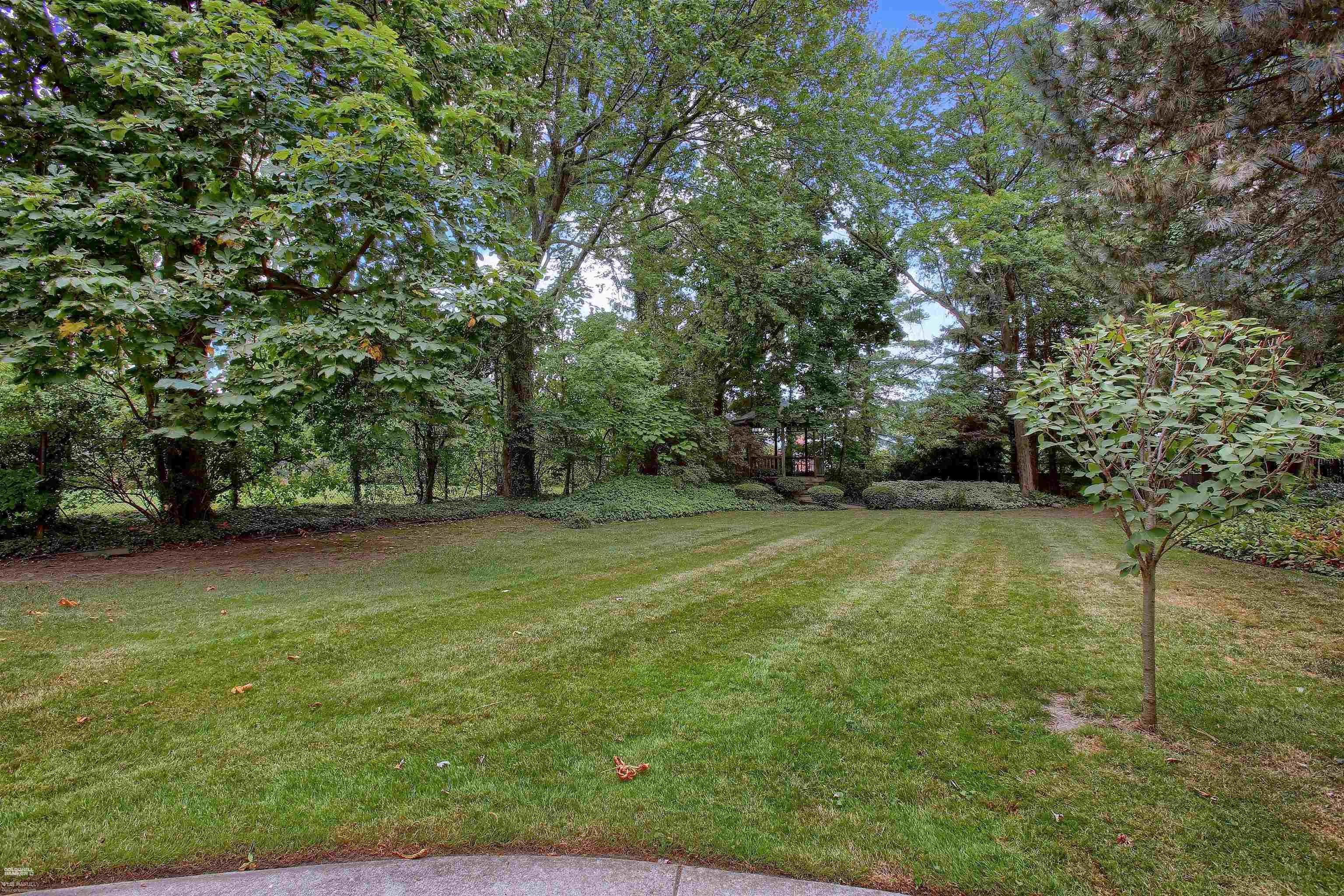 917 Lake Shore Road Grosse Pointe Shores, MI 48236 - Photo 42 of 44