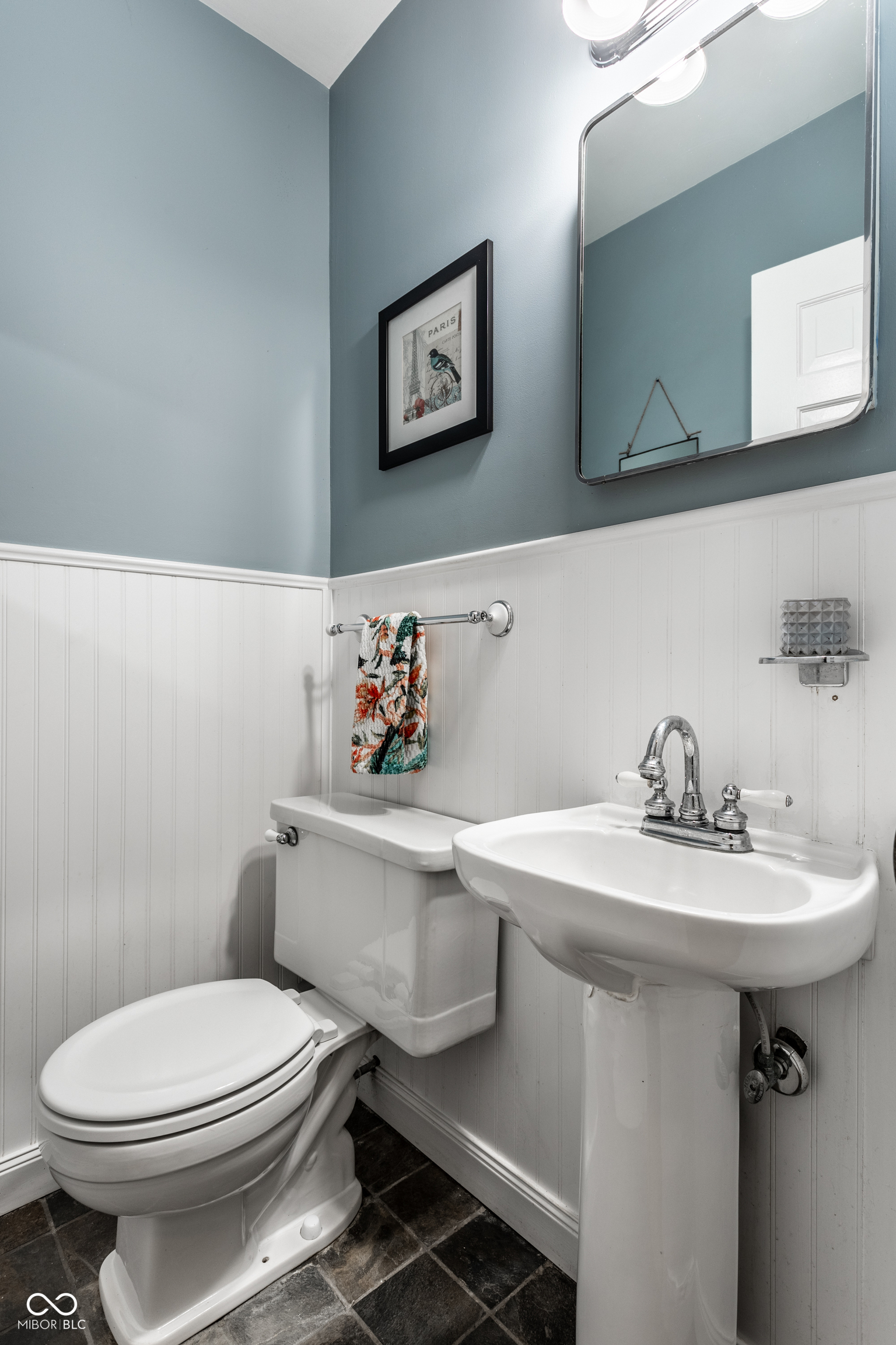 8855 Spring Mill Road Indianapolis, IN 46260 - Photo 20 of 41 Gallery Image 20