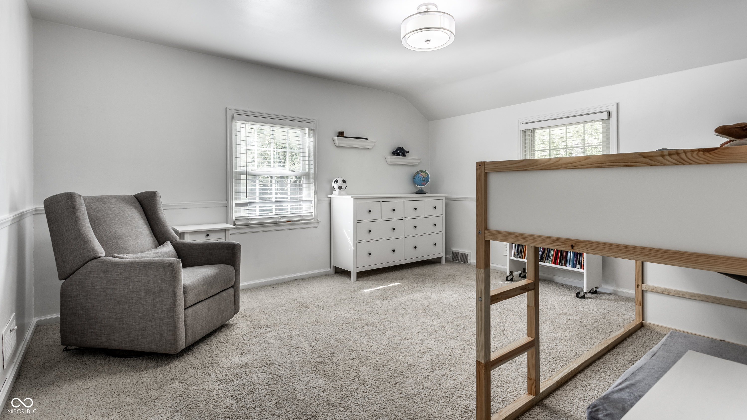 8855 Spring Mill Road Indianapolis, IN 46260 - Photo 26 of 41 Gallery Image 26