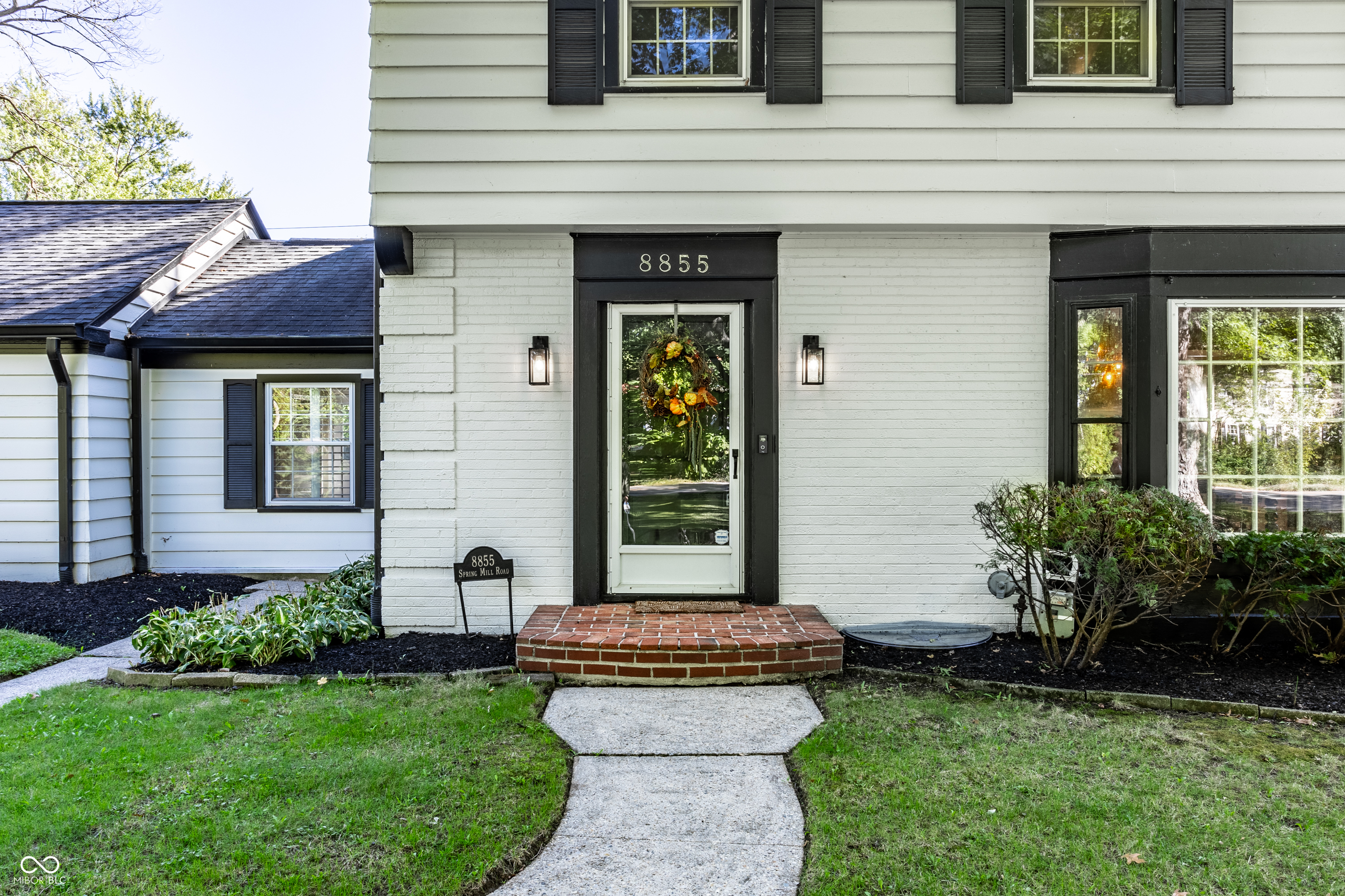 8855 Spring Mill Road Indianapolis, IN 46260 - Photo 3 of 41 Gallery Image 3