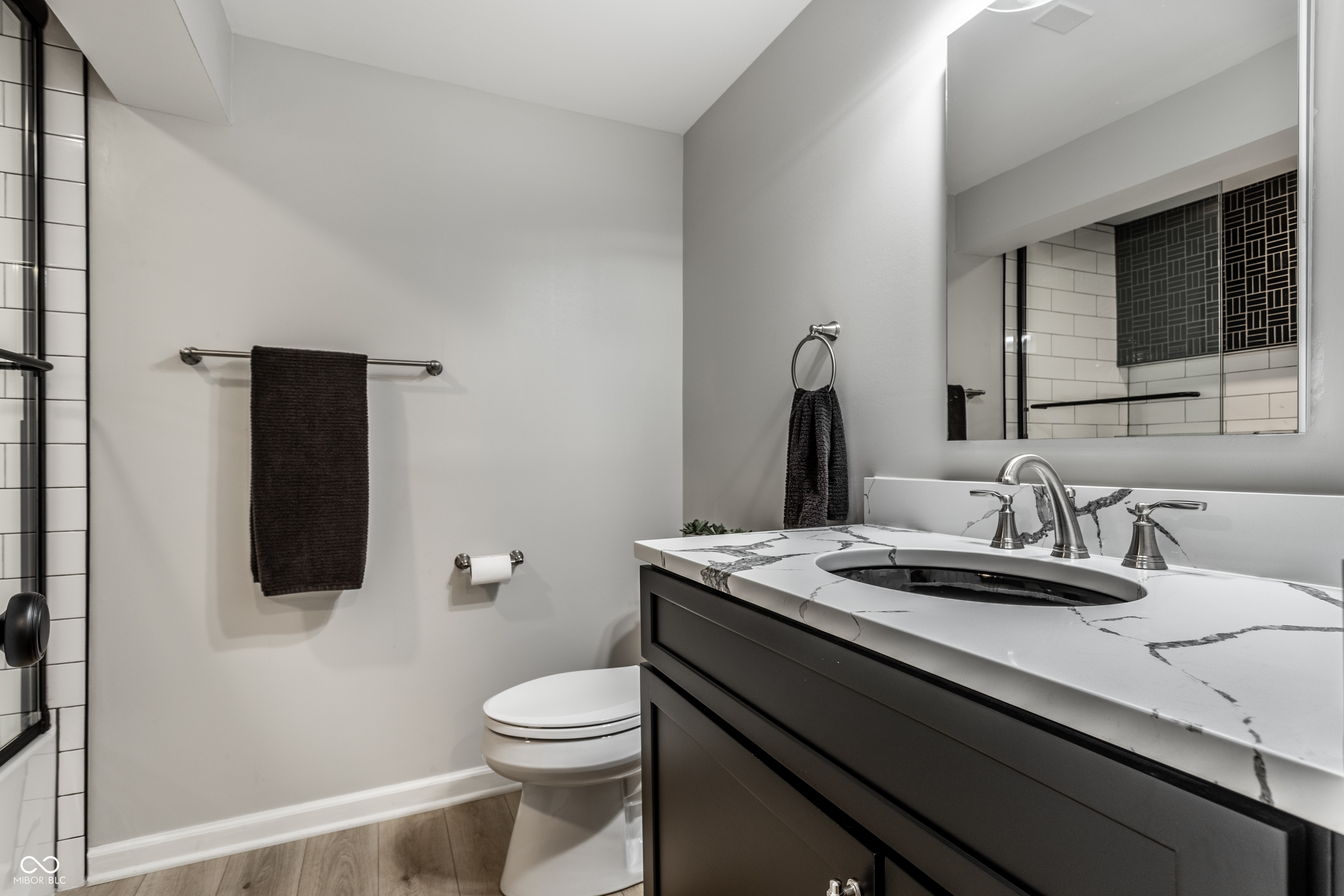 8855 Spring Mill Road Indianapolis, IN 46260 - Photo 32 of 41 Gallery Image 32