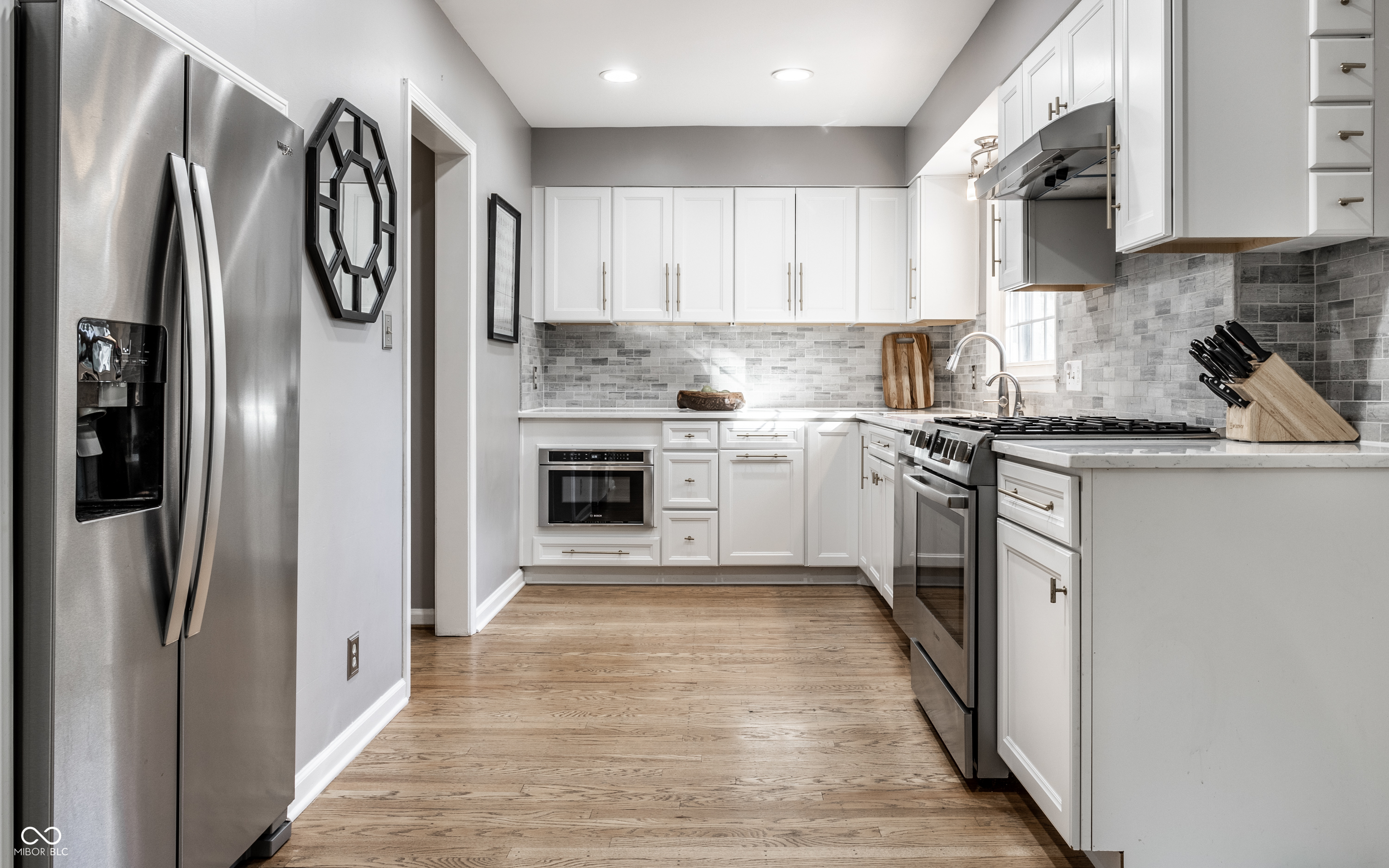 8855 Spring Mill Road Indianapolis, IN 46260 - Photo 10 of 41 Gallery Image 10