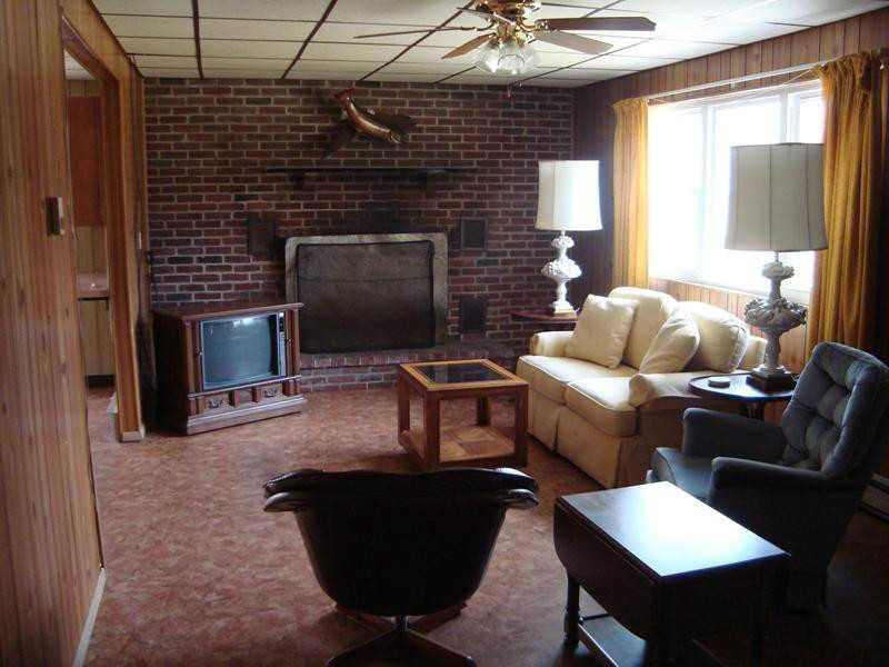 620 Springfield Road Penn Run, PA 15765 - Photo 4 of 11 Living Room.