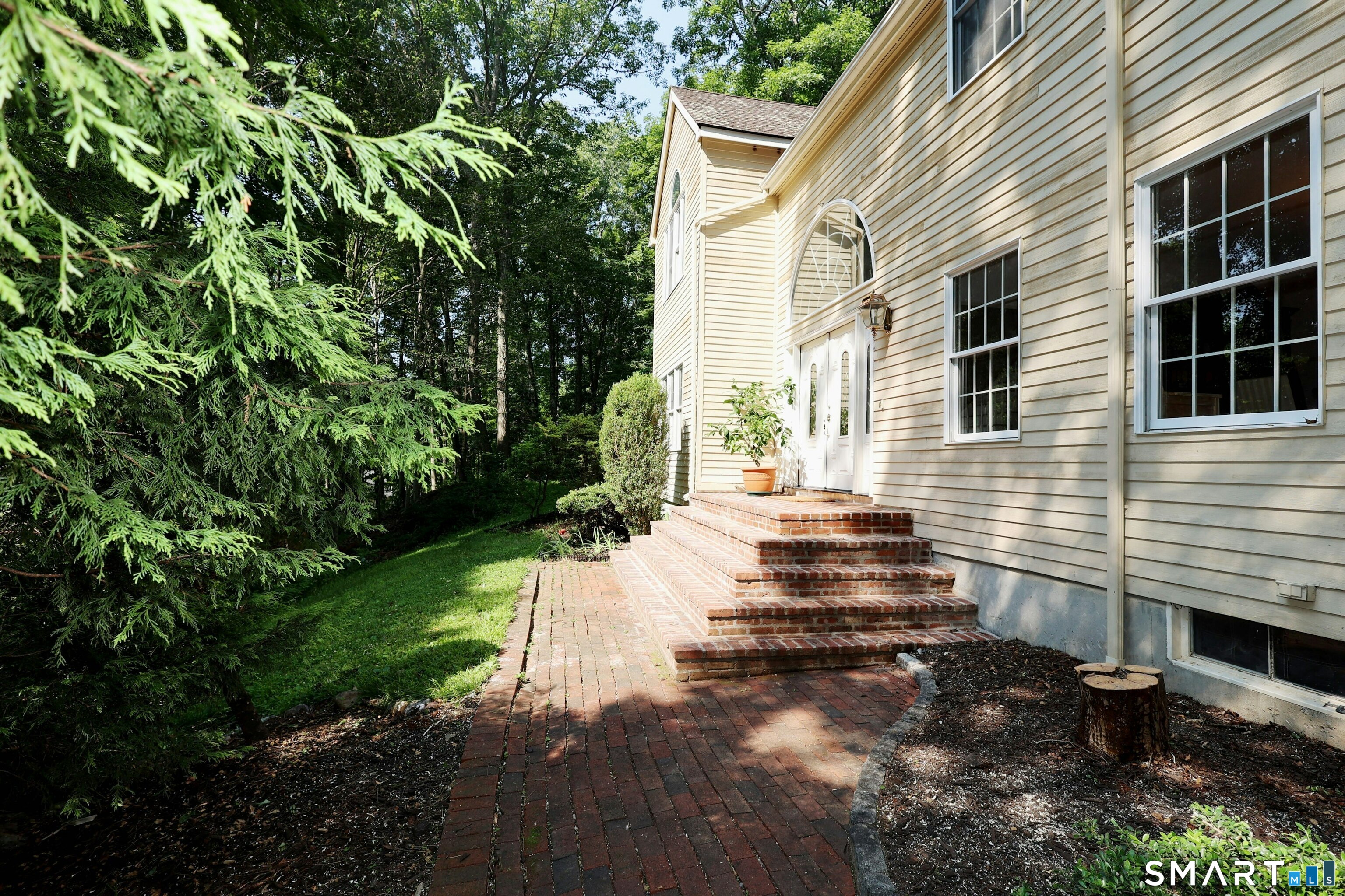 123 A Peaceable Street Redding, CT 06896 - Photo 38 of 40