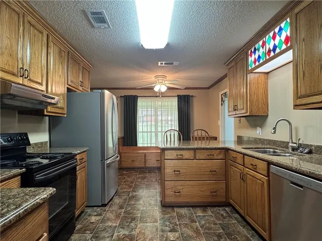 $225,000 | 1497 Susek Drive, Pineville, LA 71360