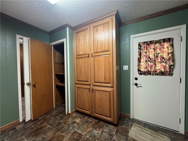 $225,000 | 1497 Susek Drive, Pineville, LA 71360