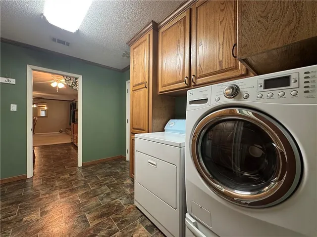 $225,000 | 1497 Susek Drive, Pineville, LA 71360