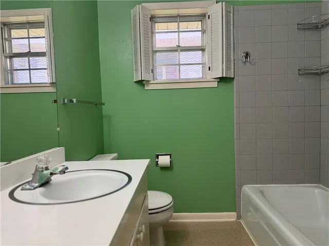 $225,000 | 1497 Susek Drive, Pineville, LA 71360