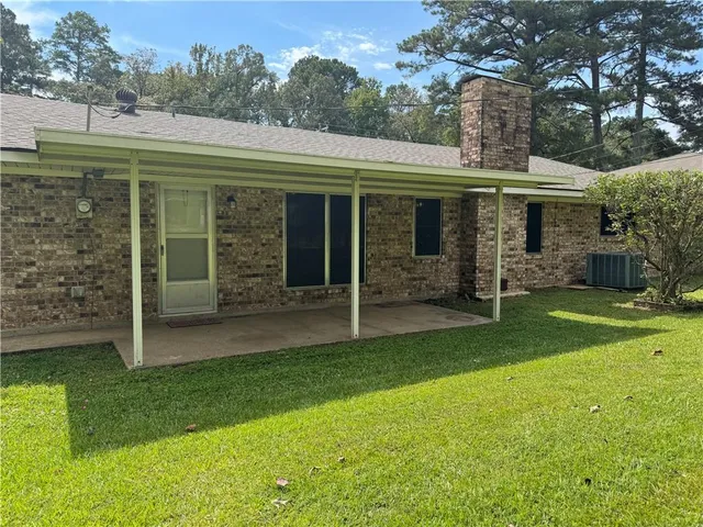 $225,000 | 1497 Susek Drive, Pineville, LA 71360
