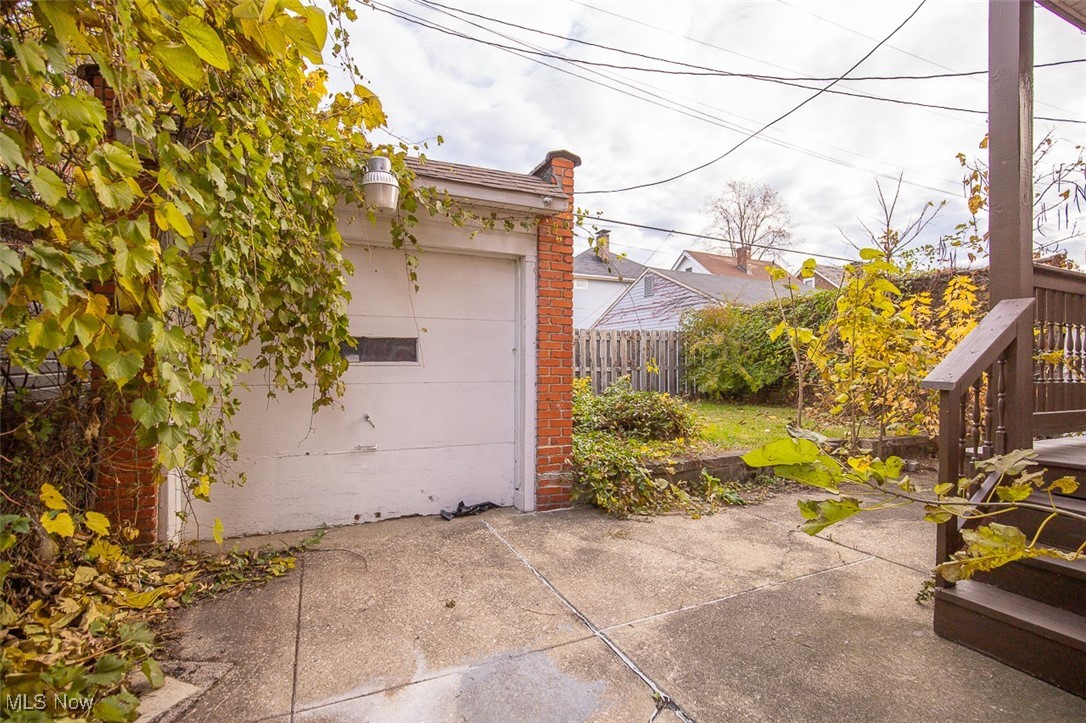 951 Royal Road Cleveland, OH 44110 - Photo 25 of 28 View of garage
