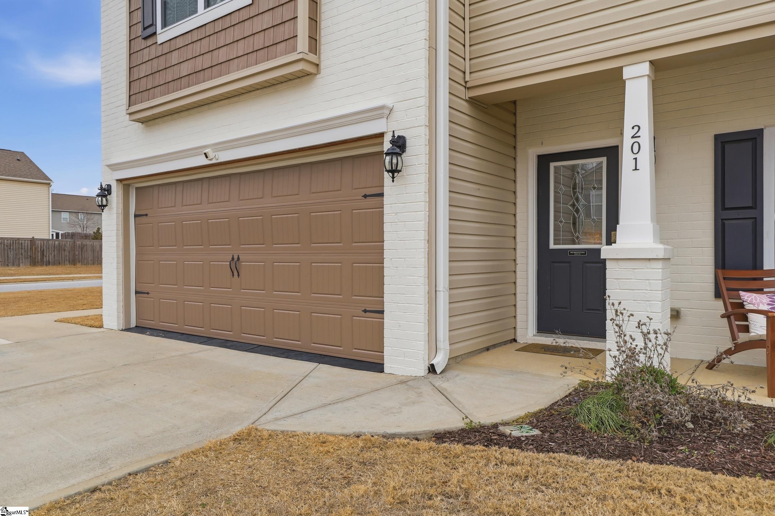 201 Addlestone Circle Fountain Inn, SC 29644 - Photo 2 of 36 Gallery Image 2