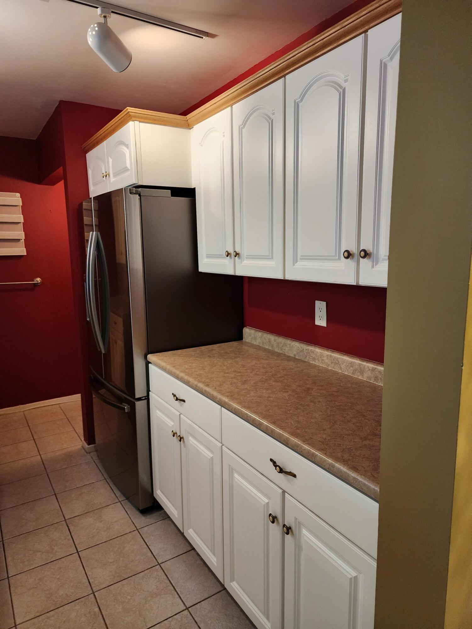 173 East Michigan Avenue, Unit 107A Three Rivers, MI 49093 - Photo 12 of 24 michigan kitchen 2 pic