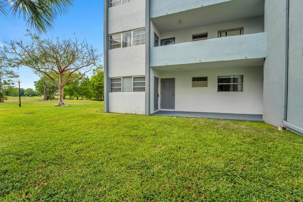 8321 Sands Point Boulevard, Unit 101D Tamarac, FL 33321 - Photo 13 of 18 Photo 13