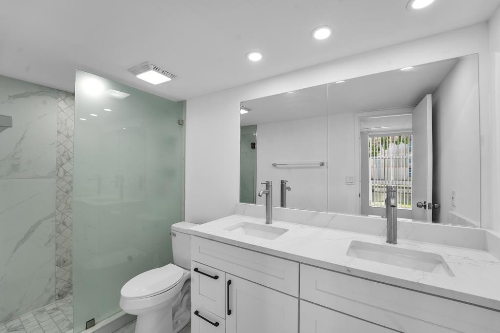 8321 Sands Point Boulevard, Unit 101D Tamarac, FL 33321 - Photo 9 of 18 Photo 9