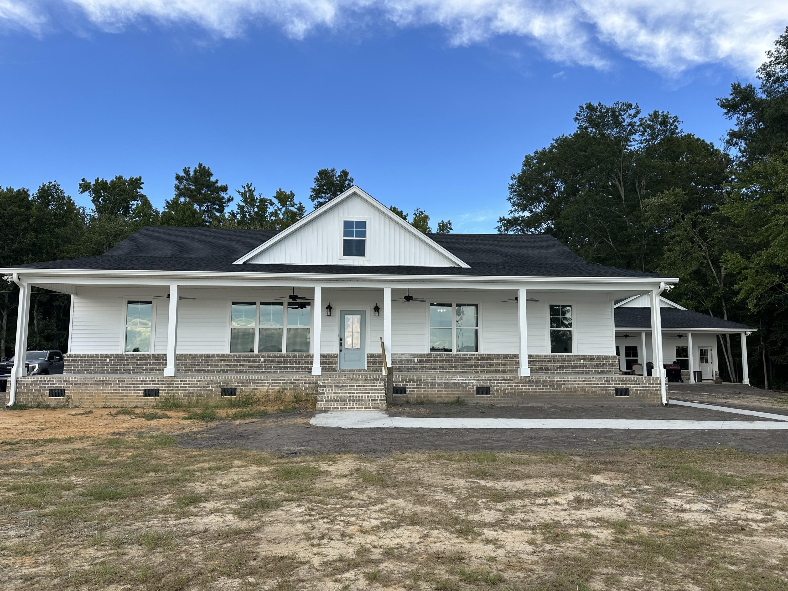 1106 Blueberry Bush Road Summerton, SC 29148 - Photo 1 of 13 IMG_1150