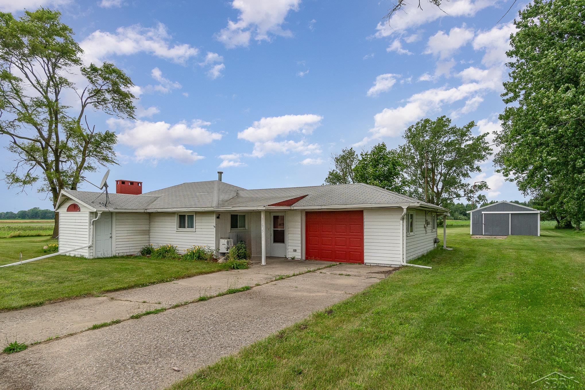11675 East Monroe Road Merrill, MI 48637 - Photo 4 of 26