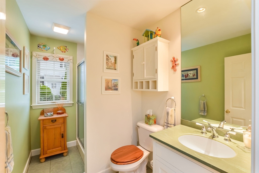 195 Cotuit Road, Unit D8 Barnstable, MA 02648 - Photo 21 of 42