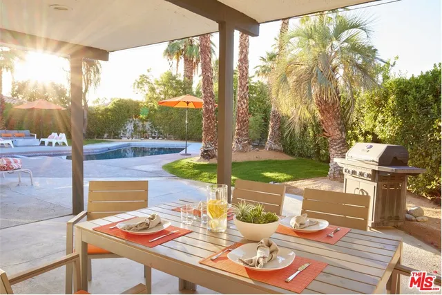 a outdoor view with a sitting space