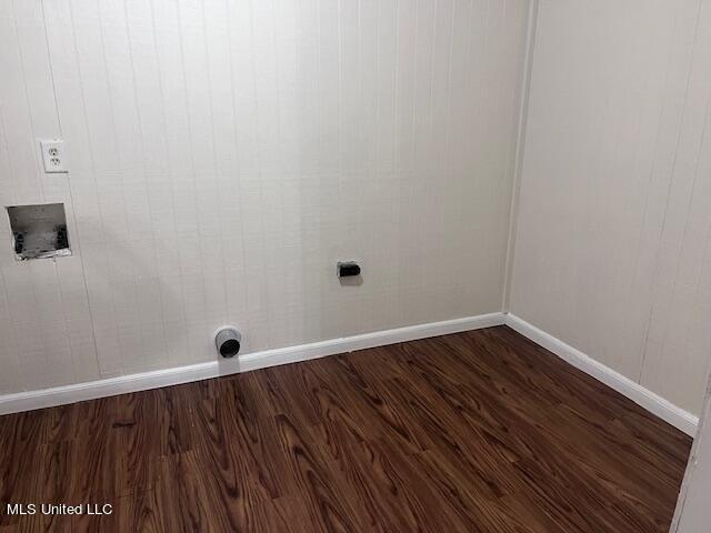 12271 Dedeaux Road Gulfport, MS 39503 - Photo 13 of 29 Laundry Room