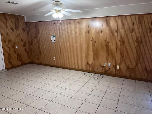 12271 Dedeaux Road Gulfport, MS 39503 - Photo 9 of 29 Familyroom