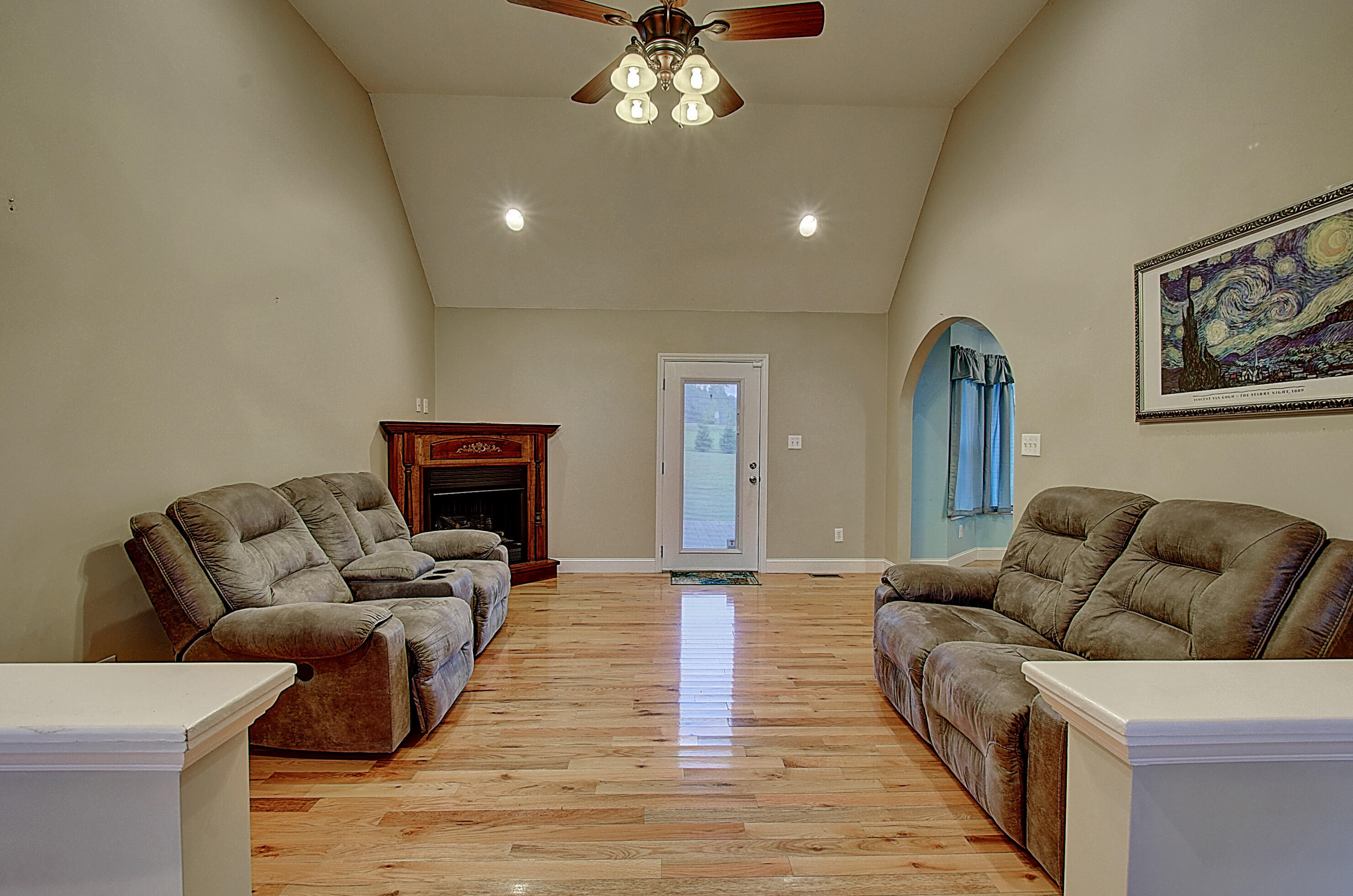580 Doeville Road Butler, TN 37640 - Photo 14 of 51 580 doeville road butler, tn 37640 (14)
