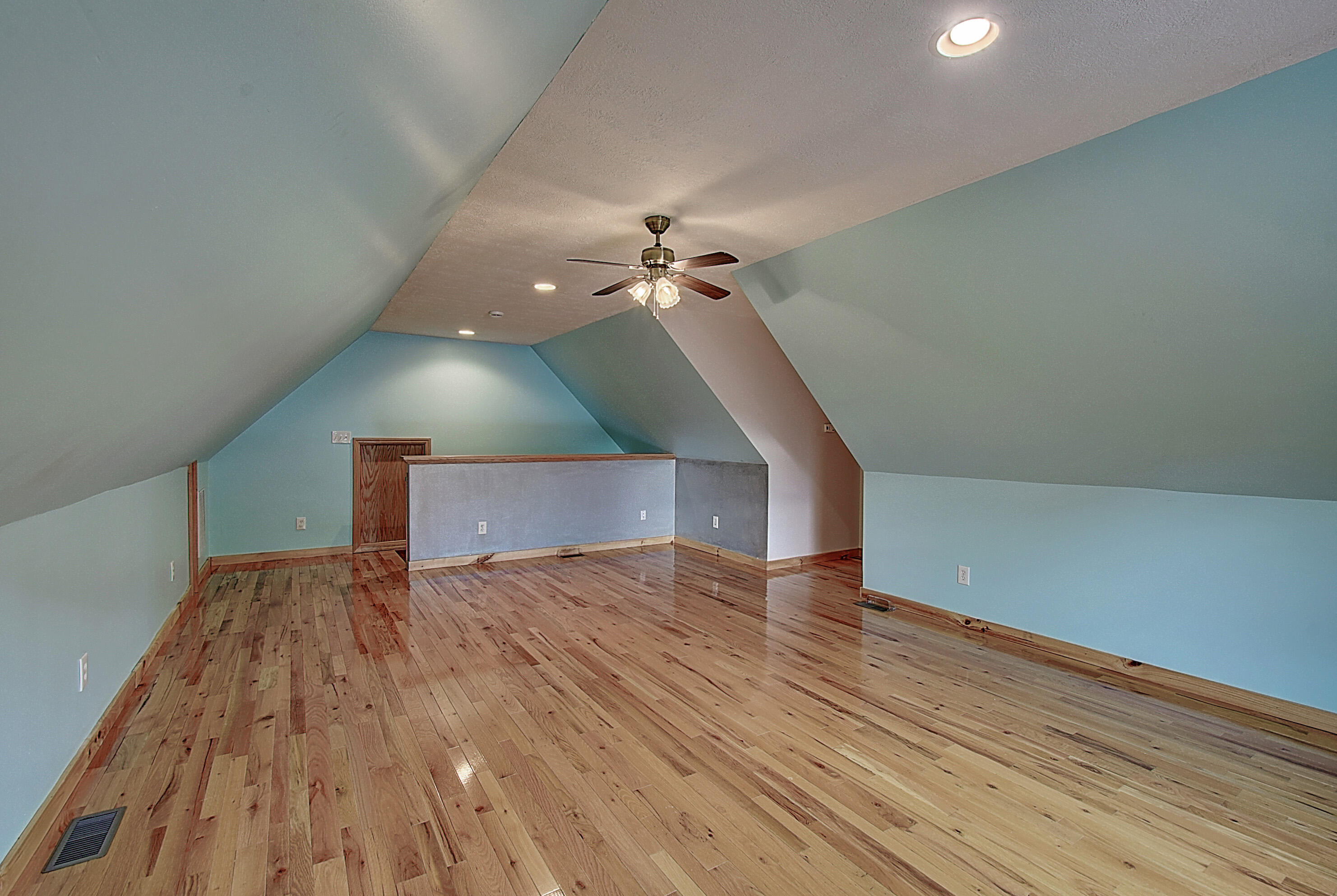 580 Doeville Road Butler, TN 37640 - Photo 39 of 51 580 doeville road butler, tn 37640 (39)