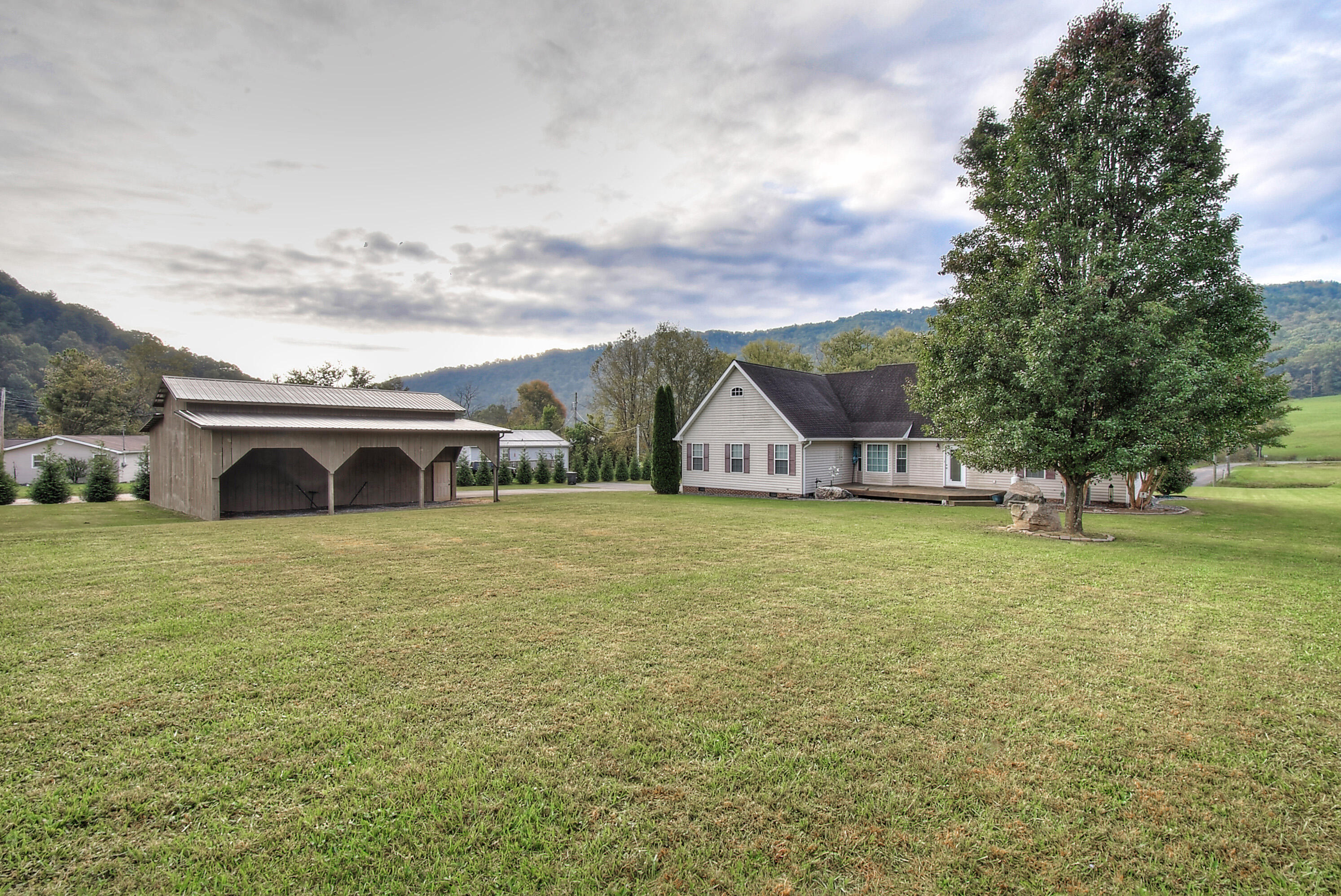 580 Doeville Road Butler, TN 37640 - Photo 49 of 51 580 doeville road butler, tn 37640 (49)