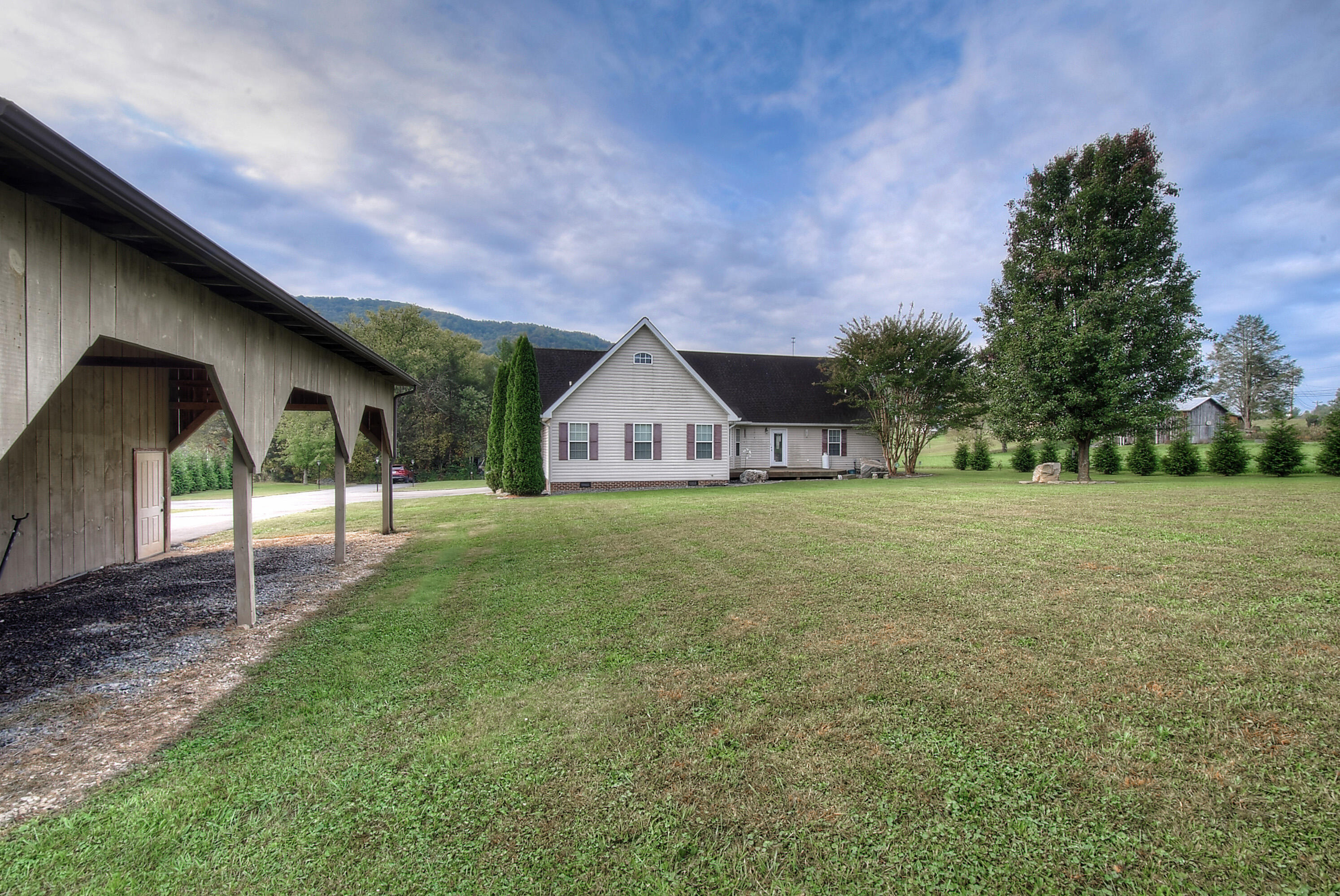 580 Doeville Road Butler, TN 37640 - Photo 50 of 51 580 doeville road butler, tn 37640 (50)